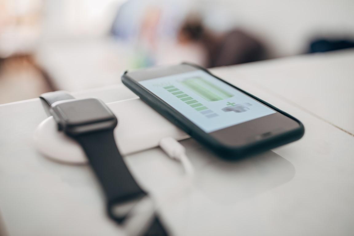 Smart phone and wristwatch charging on wireless phone charger